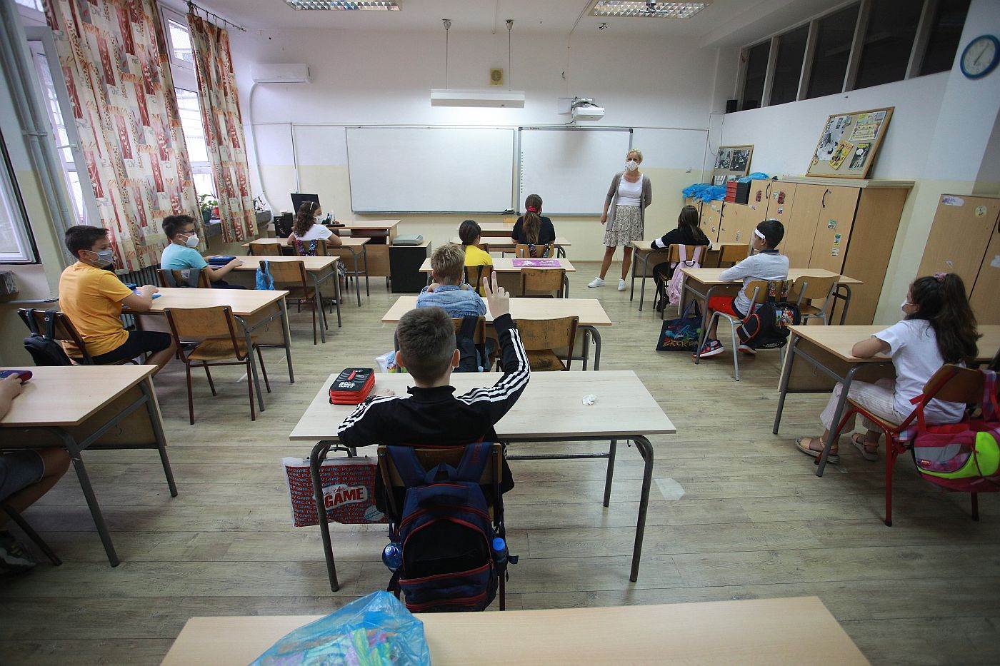 Đacima u Srbiji će biti produžen jesenji raspust | Mondo