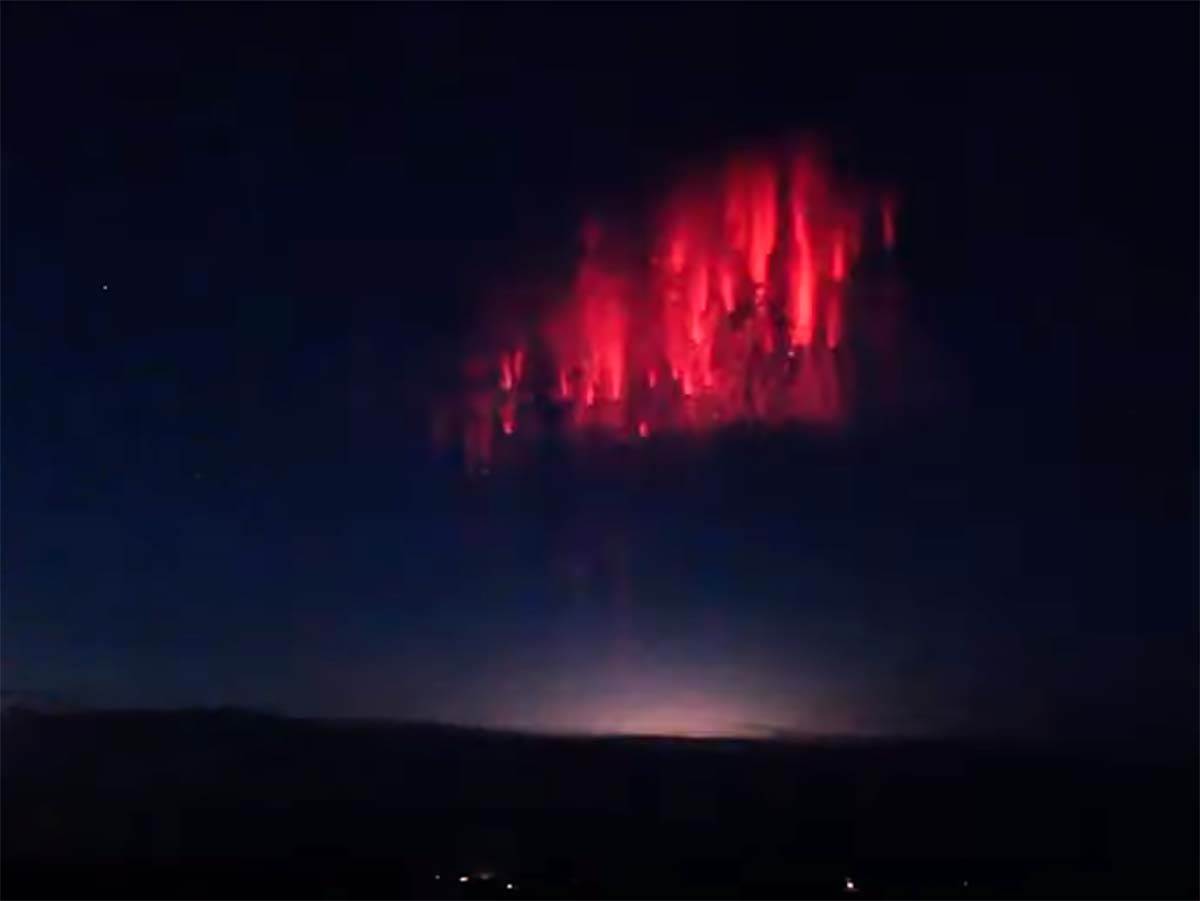 Pojava Crvenog vilenjaka u Čileu | Mondo