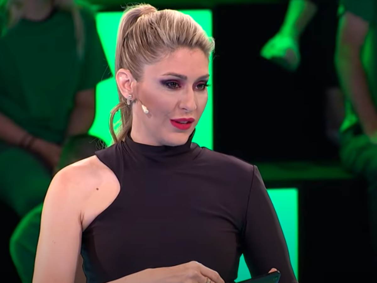 Kristina Radenković operisana zbog preloma ruke | Mondo