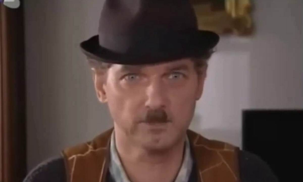 Mandu u Selo gori a baba se češlja menjao Dubravko Jovanović | Mondo