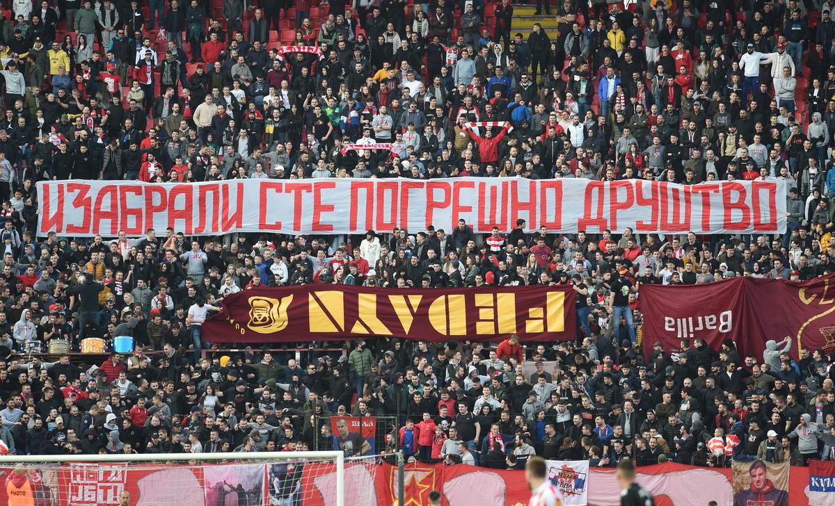 Navijači Crvene zvezde zapalili zastavu Rome italijanski mediji pišu o ...