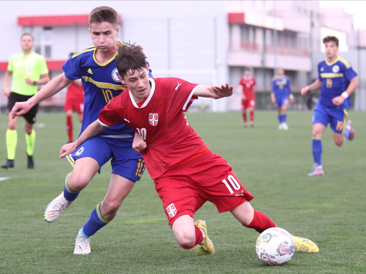 Ko je Andrija Maksimović Zvezdin Mesi Mondo