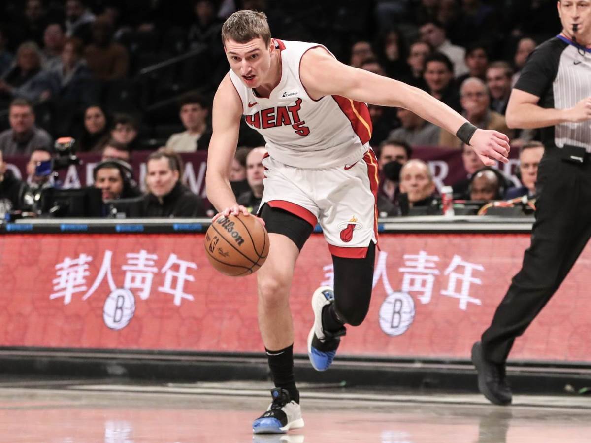 Nikola Jović malo igrao, Džulijus Rendl se povredio | Mondo