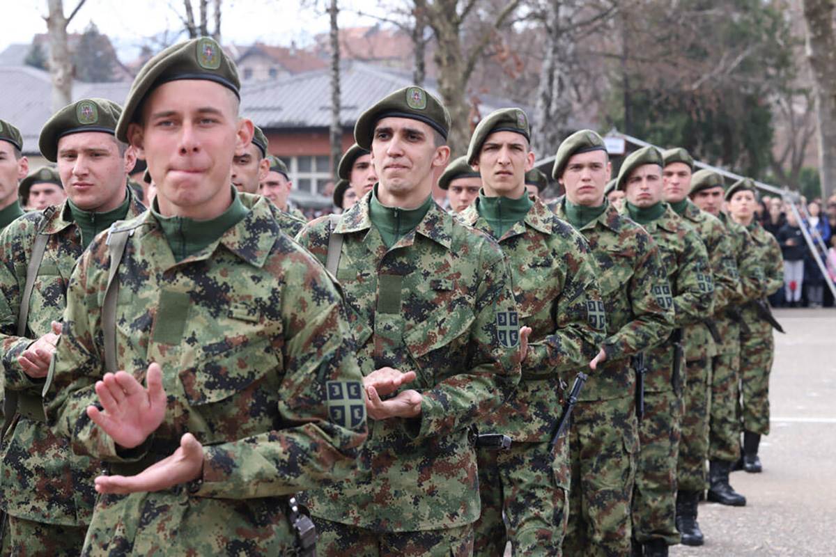 Ko bude služio vojsku imaće prvenstvo zaposlenja u državnim institucijama: Ovako će izgledati vojni rok