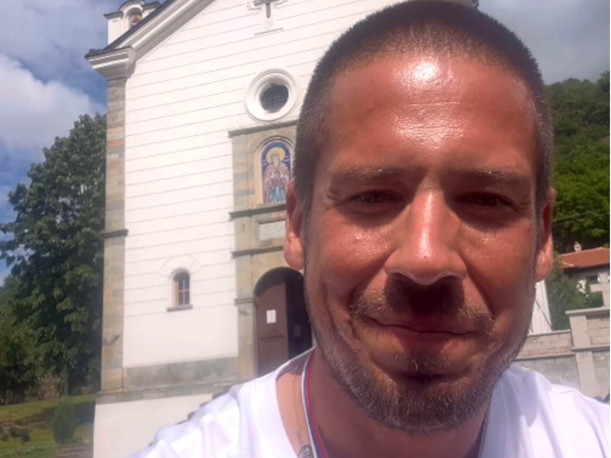 Milos Rokvic Nikola Rokvić se u manastiru prisetio oca Marinka | Mondo