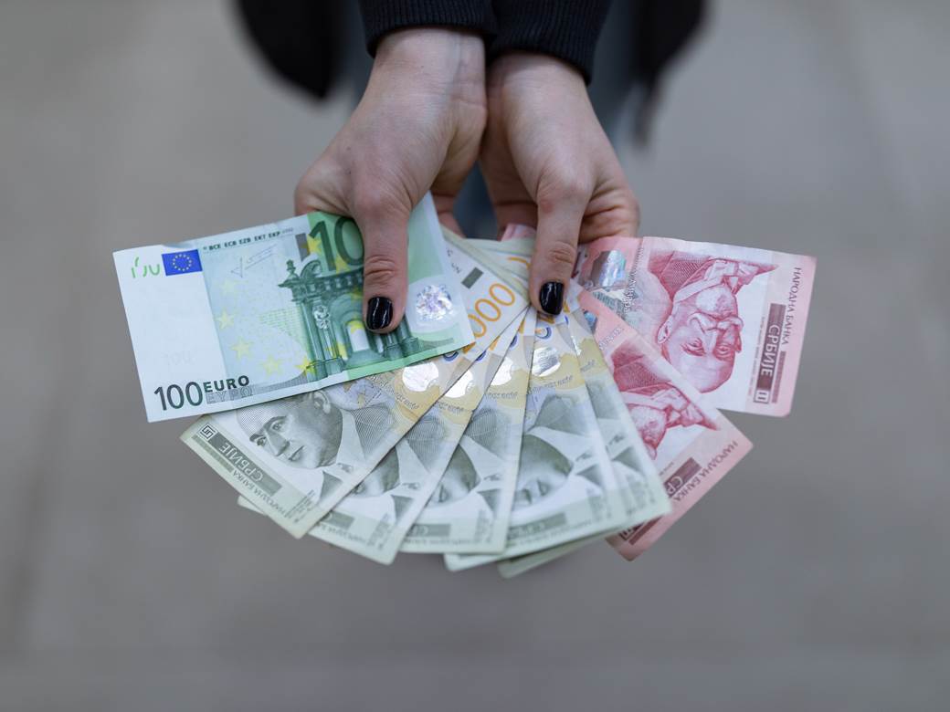 Današnji kurs evra: Objavljena lista vrednosti stranih valuta