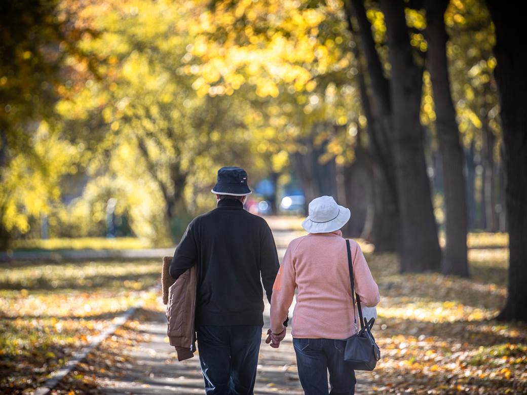 Da li se podiže starosna granica za odlazak u penziju: Predloženo da ide do 72. godine, menjaju se i primanja