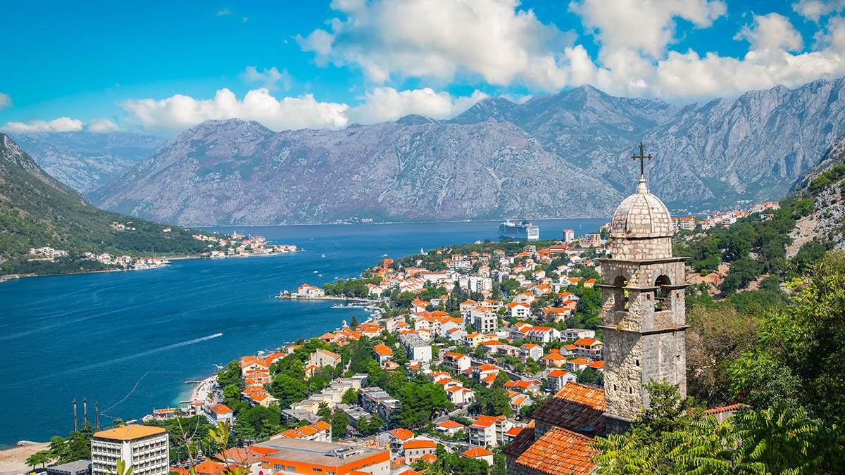 Koliki deo Crne Gore je u srpskom vlasništvu? Objavljeni zvanični podaci, iz ovih zemalja dolazi najviše vlasnika Koliki deo Crne Gore je u srpskom vlasništvu? Objavljeni zvanični podaci, iz ovih zemalja dolazi najviše vlasnika