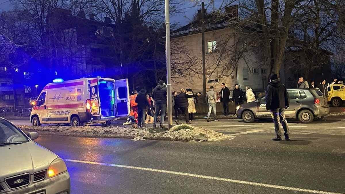 Poznato stanje dečaka (14 i 9) iz Kraljeva: Žena ih pokosila na pešačkom prelazu