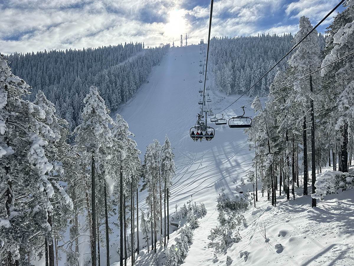 Na ovoj planini u Srbiji i dalje traje ski-sezona: Evo koje su atrakcije turistima najzanimljivije