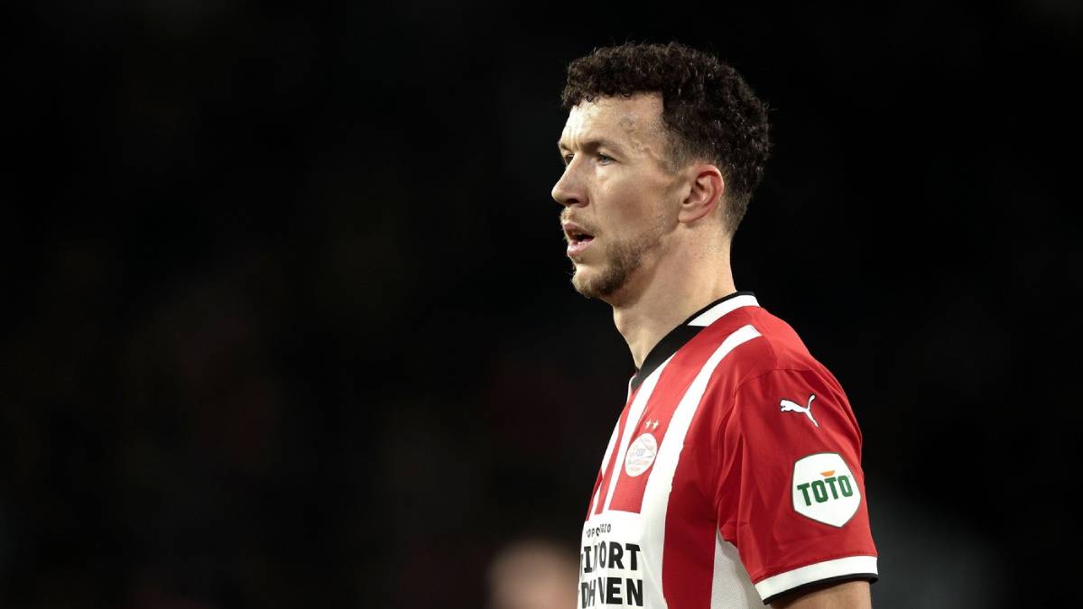 Šok za PSV pred Crvenu zvezdu i Marakanu: Perišić uzalud nameštao, Bugarin ošamario prvaka Holandije!