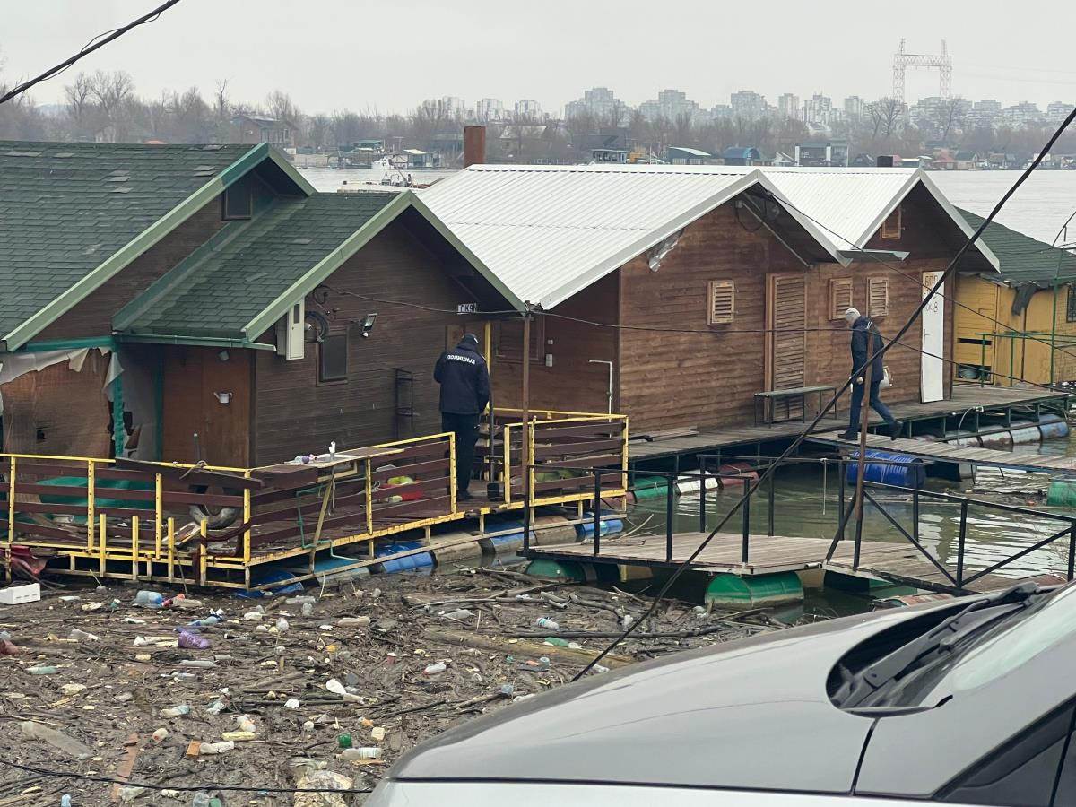 Na telu nema tragova nasilja, biće poslato na obdukciju: Detalji o ženi koja je pronađena na splavu na Adi Ciganliji