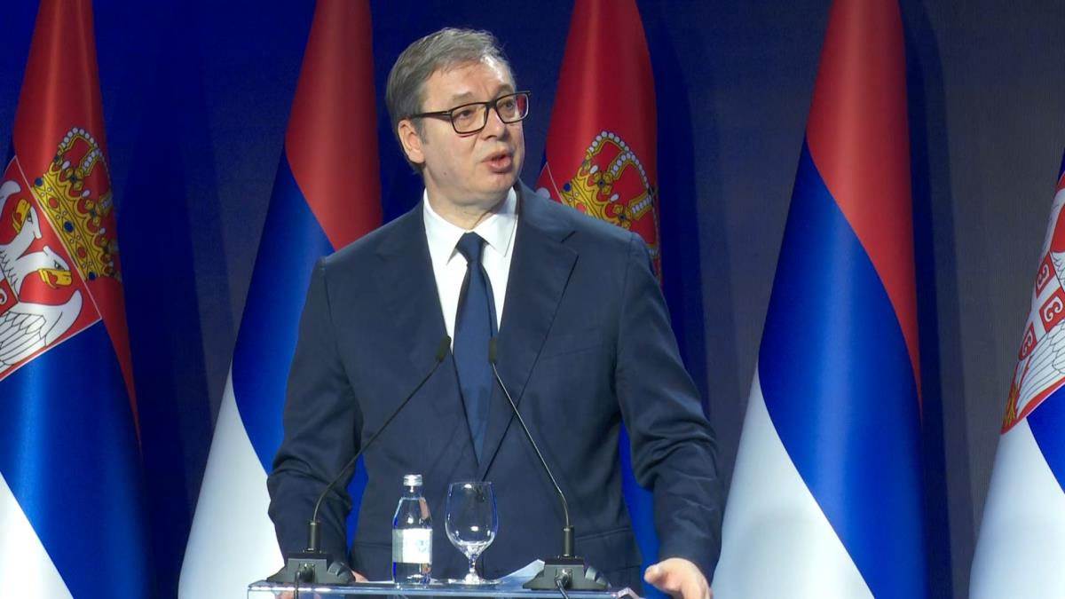 Vučić o Zakonu o alimentacionom fondu: Ući će u skupštinsku proceduru, država će goniti muškarce koji ne daju novac