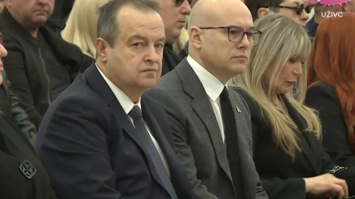 Miloš Vučević i Ivica Dačić na komemoraciji Saši Popoviću | Mondo