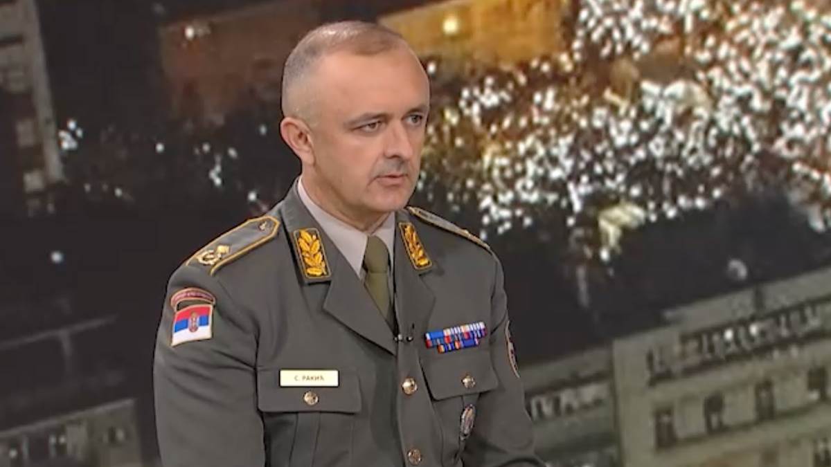 General Rakić o korišćenju zvučnog topa | Mondo TV