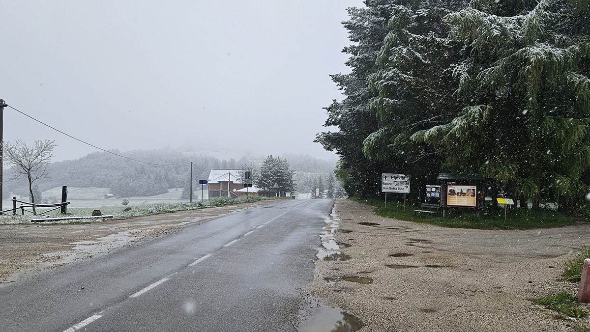 Sneg prekrio grad u Srbiji: Neverovatne slike usred maja (Foto ...