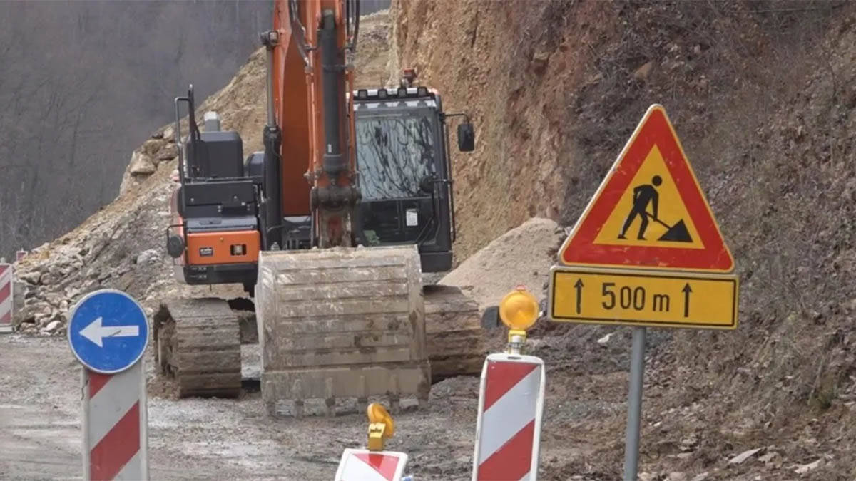 Obustave saobraćaja ka Sjenici i Bajinoj Bašti | Mondo