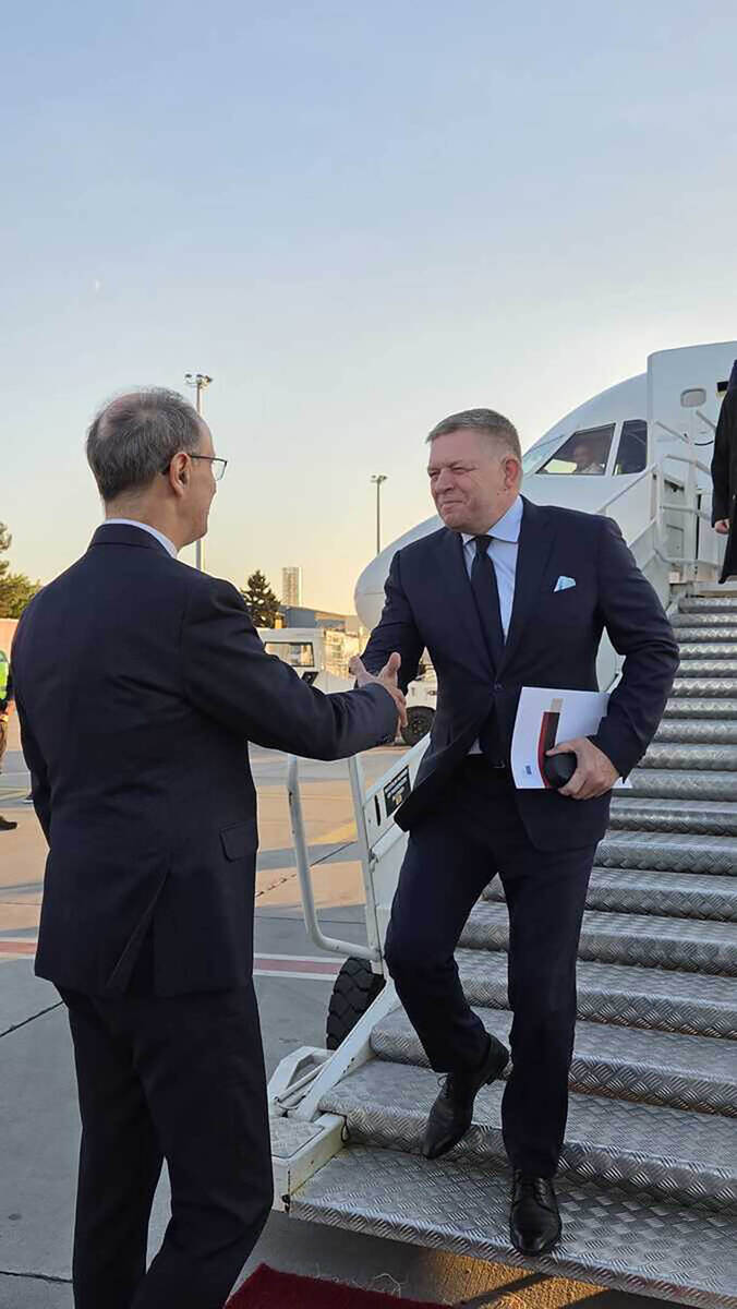 Robert Fico stigao u Srbiju, govoriće na skupu 
