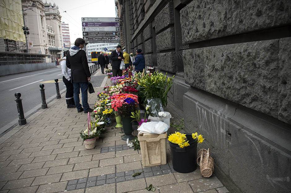 Koliki porez za poklone za 8. mart plaćaju poslodavci: Na jedan način mogu da uštede novac