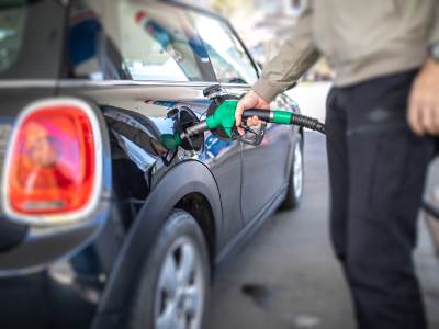 Kada će cene goriva na pumpama početi da padaju? Sve zavisi od ova tri faktora
