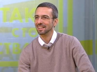 Voditelj Dnevnika se vraća na RTS: Oženio se 8 godina mlađom glumicom, a posle 5 godina ponovo na Javnom servisu