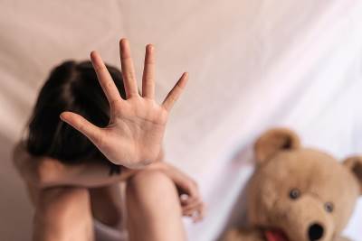 Spremaju se izmene Porodičnog zakona u Srbiji: Na stolu zabrana fizičkog kažnjavanja dece i nadzor