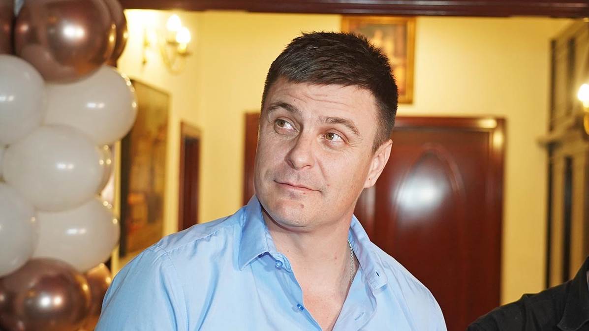 Prva fotografija žene Vuka Kostića! Tijana izgleda kao boginja, rodila mu ćerku, sad je jasno zašto je krije