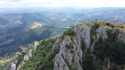 Pogled na pola Srbije i lekovita voda: Malo ko zna za ovaj skriveni dragulj neobičnog imena