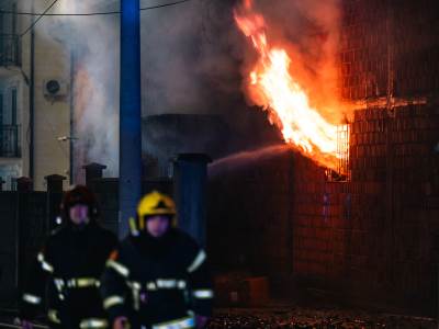 Horor u centru Beograda: Vatrogasci došli da ugase požar, a pronašli ugljenisano telo muškarca