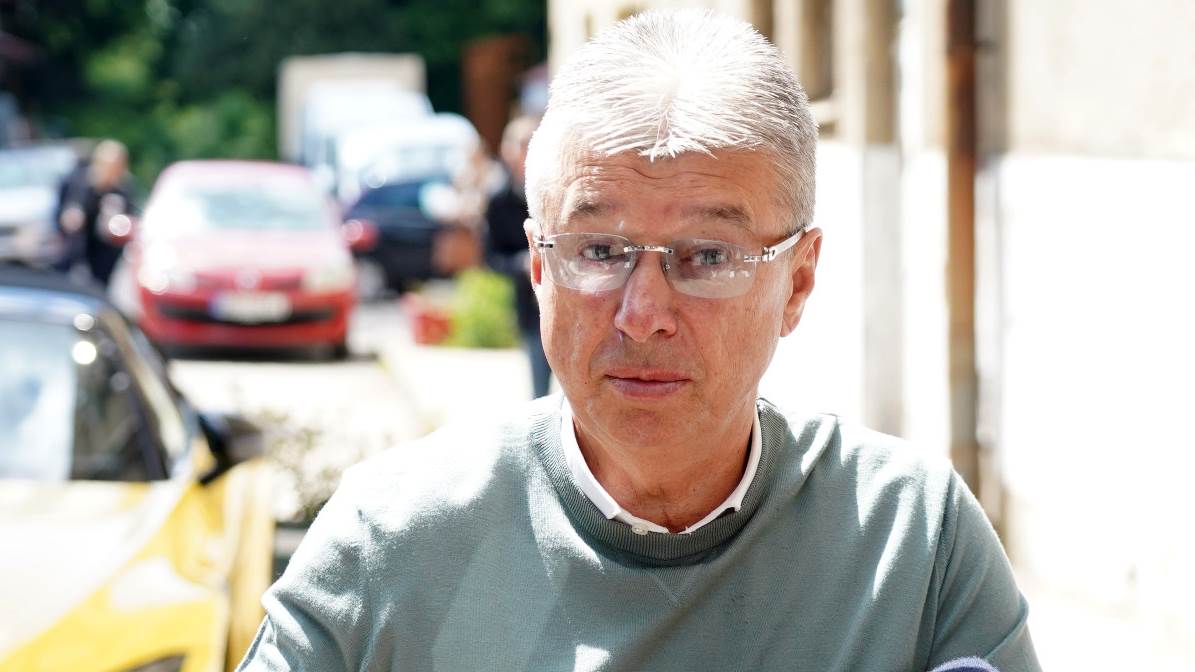 "I od toga su uzimali tantijeme": Pevač posle mnogo godina progovorio o ugovorima koje su pevači potpisivali s Popovićem