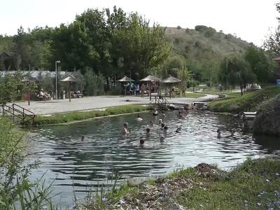 Za ovu banju u Srbiji malo ko je čuo: Smeštaj jeftiniji od ručka, a voda leči mnoga oboljenja