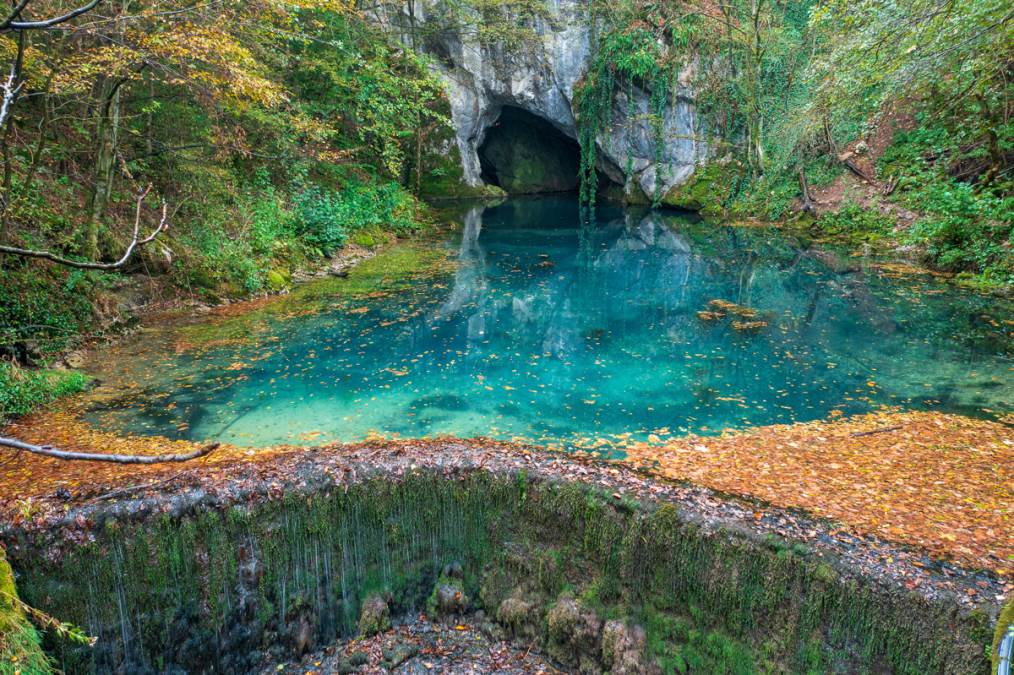 Planirate izlet tokom uskršnjih praznika? Ova mesta su skrivena blaga Srbije, koje bi svako trebalo da poseti