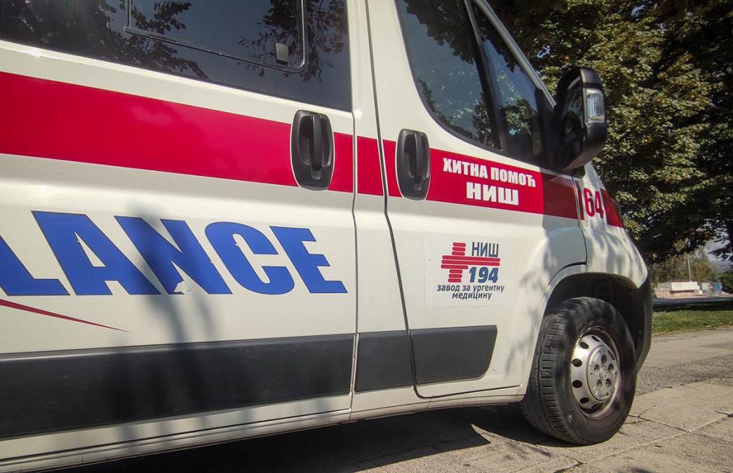 Drama u Nišu: Zmija ujela muškarca na Autobuskoj stanici