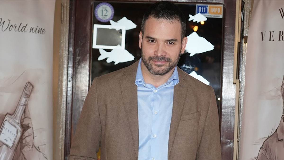 Kako izgleda fatalna lepotica, sestra Filipa Živojinovića: Majka objavila sliku, a malo ko zna čime se bavi