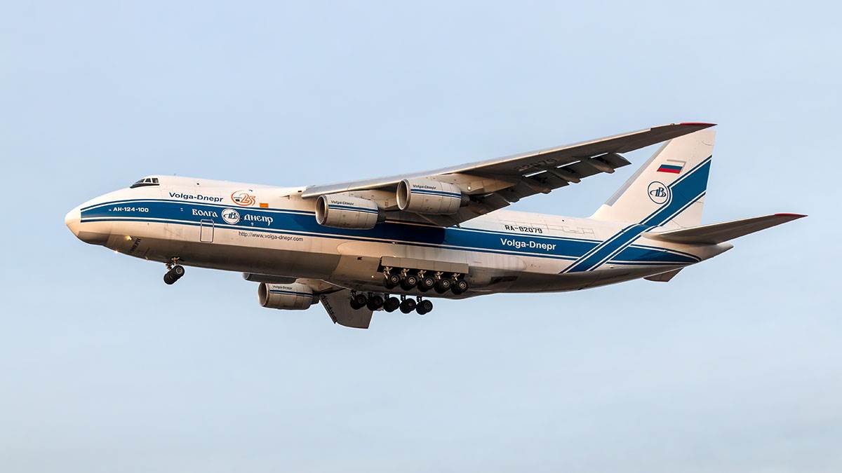 Iz ruskega zračnega prostora izginilo potniško letalo