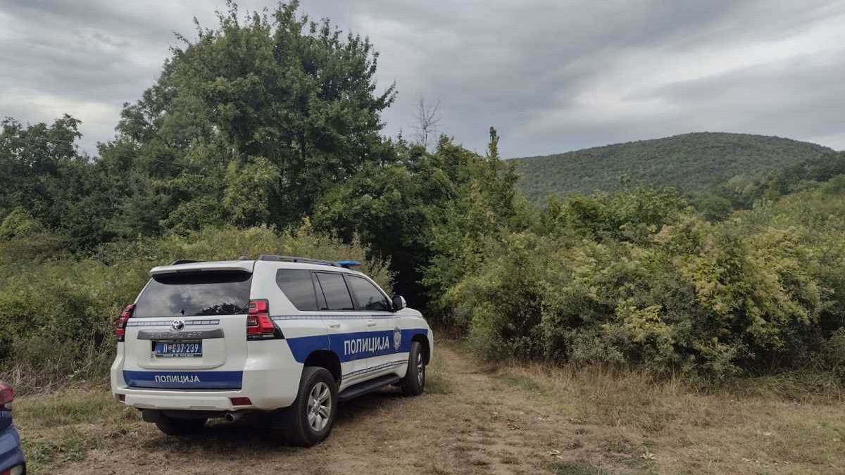 Stravična saobraćajna nesreća kod Brusa: Devojka (21) sletela sa litice visoke 30 metara, poginula na mestu