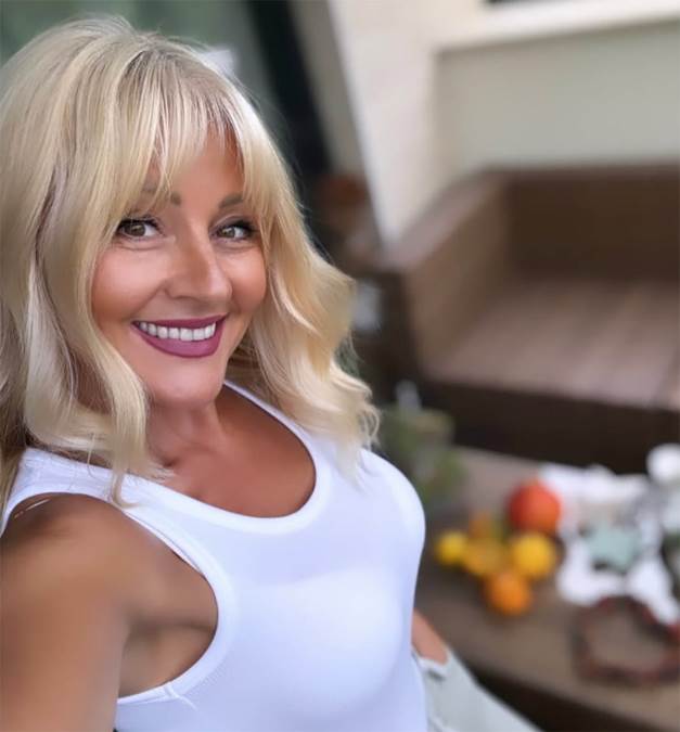 Slavicu mnogi nisu prepoznali: Udovica Marinka Rokvića u uskim farmerkama uzburkala mreže, nikad bolje nije izgledala