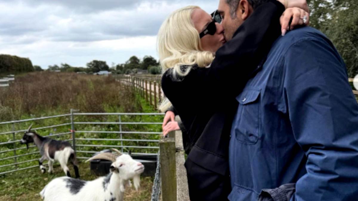 Spavala sa pacovima i sa bivšim vodila ljubav poput zečeva: Rasturila najlepši par, pa Holivud zamenila kozama