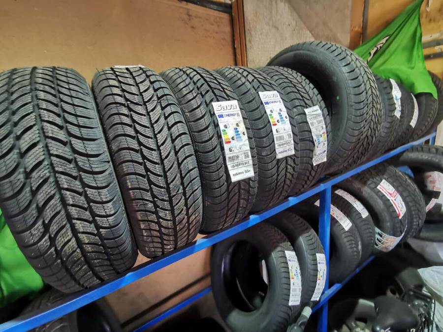 Kada je pravo vreme za letnje gume? 4 negativne posledice vožnje zimskih guma po visokim temperaturam