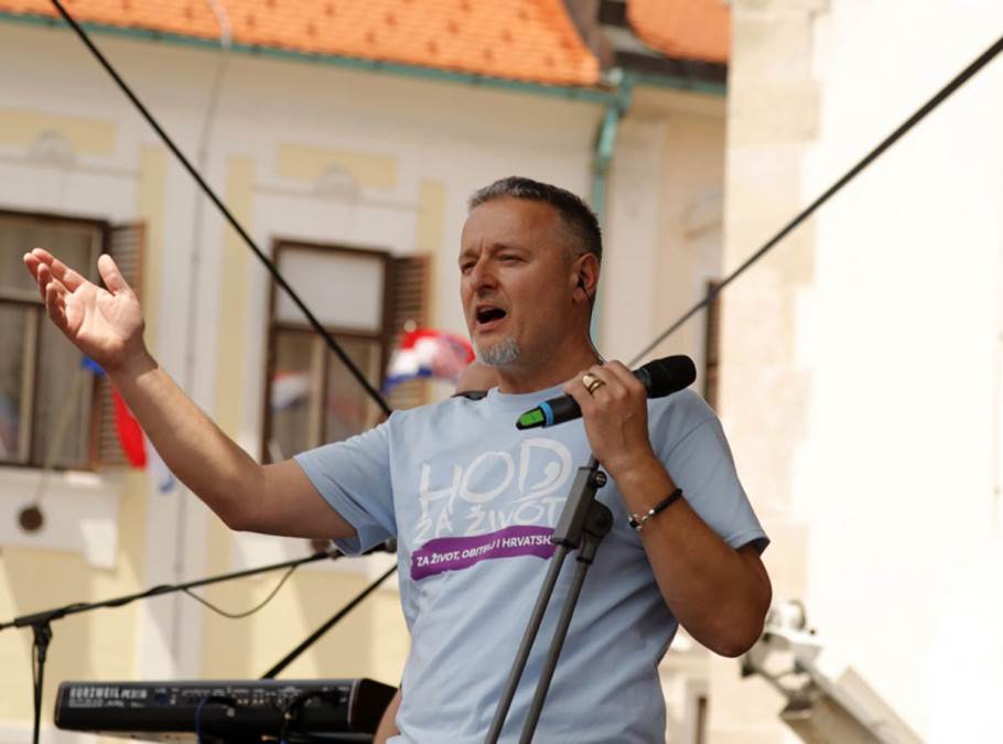 "Oluja je za mene bila odmor": Skandalozne reči Tompsona o bolnoj temi Srba, pušku sačuvao kao suvenir
