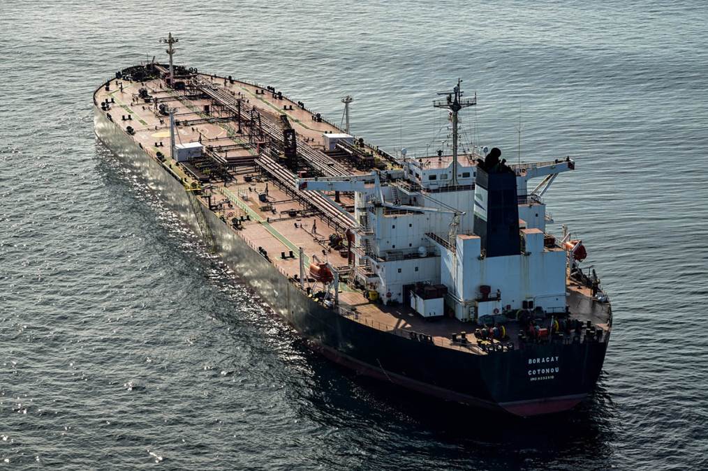 Specijalci upali na tanker iz ruske "flote iz senke": Drama blizu Sicilije (Video)
