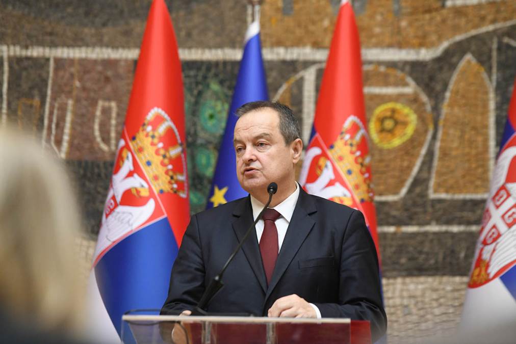 Održana hitna sednica Vlade Srbije: Dačić otkrio kakvo je stanje sa Dunavom, požarima i restrikcijama vode