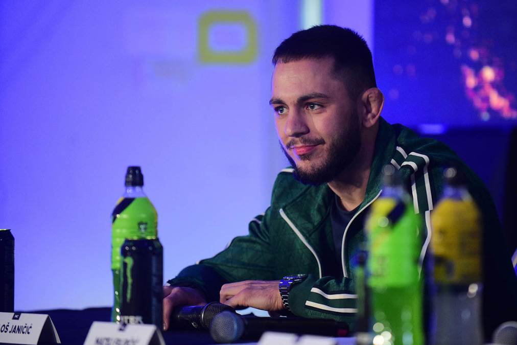 "Crna Goro, moja draga, bitno da si priznala Kosovo": Janičić izazvao haos pred spektakl u Beogradu