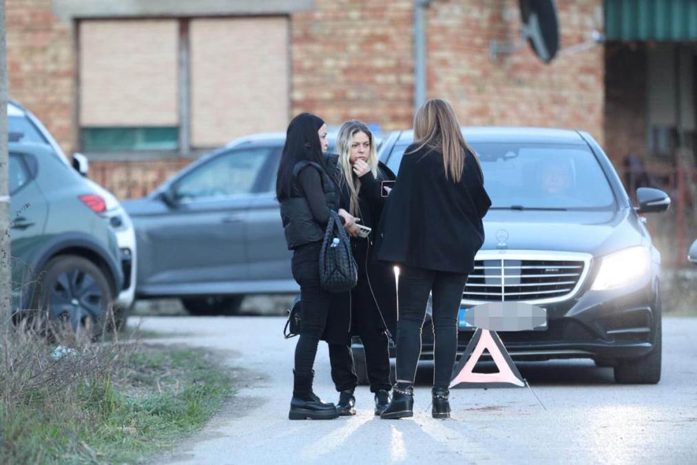 Našoj folkerki poznati pevač udario šamarčinu: Iznela stravične stvari u javnost, trpela brutalno nasilje