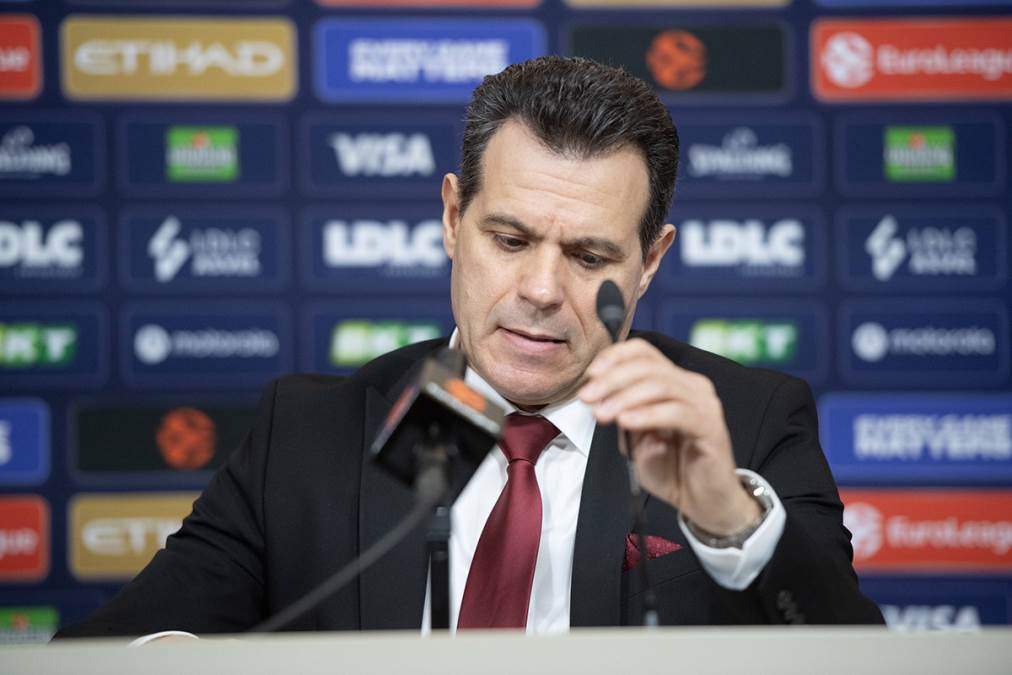 Kakav šamar za Dimitrisa Itudisa: Izbegao otkaz u Hapoelu, ali zna da ga je dobio