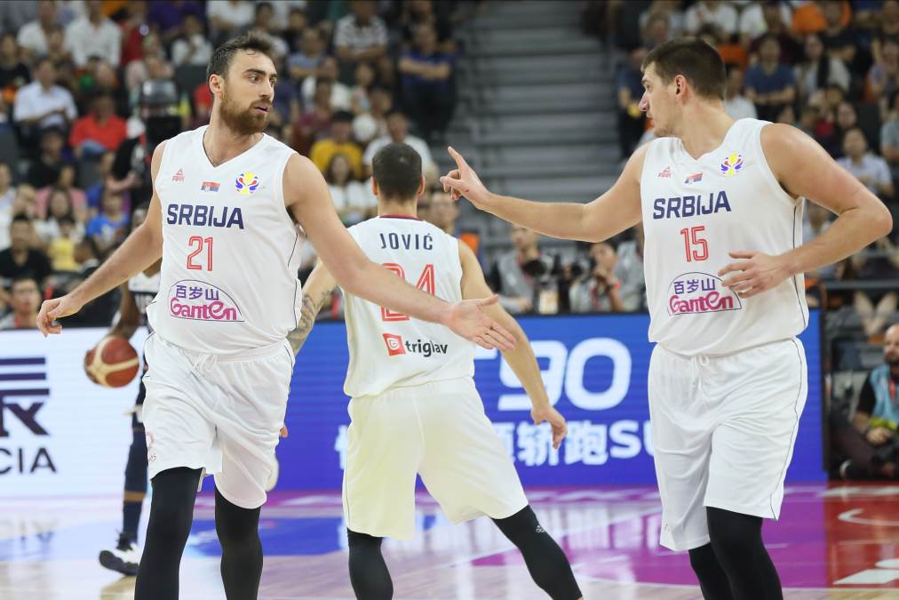 Milutinov neće da čuje za poređenje sa Jokićem: "On je jedan jedini, niko mu nije ni blizu"