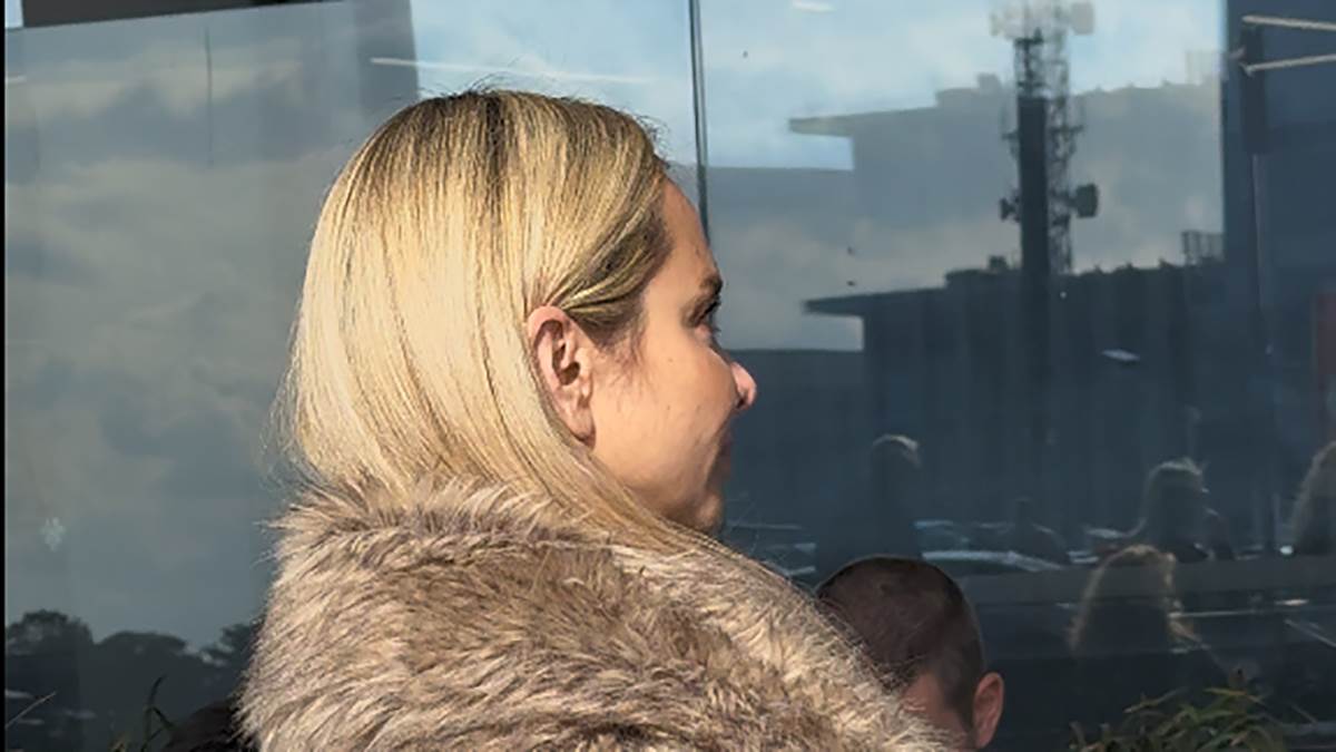 Bivša pevačica Tap 011 nakon dužeg vremena u javnosti: Evo gde smo usnimili Anu Štajdohar (Video) 