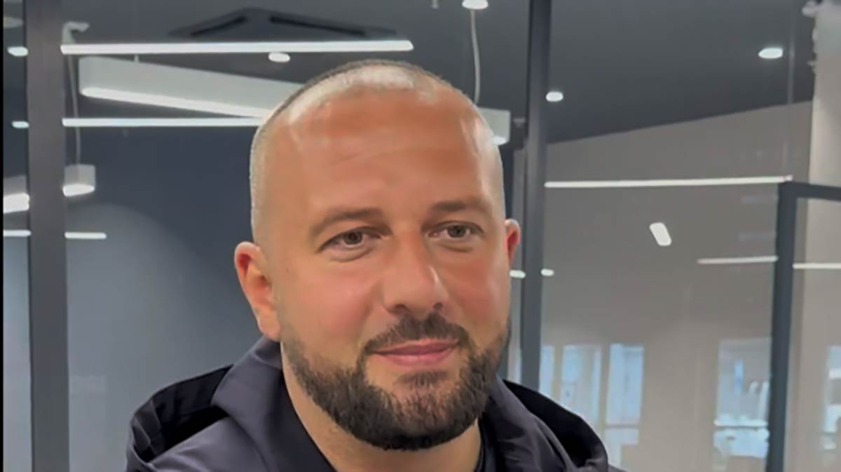 Dado Polumenta kupio novi stan: Pevač stigao u Beograd, pa se izlanuo o novoj nekretnini (Video)