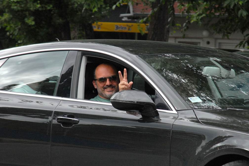 Danas broji Srbe i spominje logore, nekad pokazivao 3 prsta: Isplivale fotke Tonija Cetinskog dok uživa u Beogradu