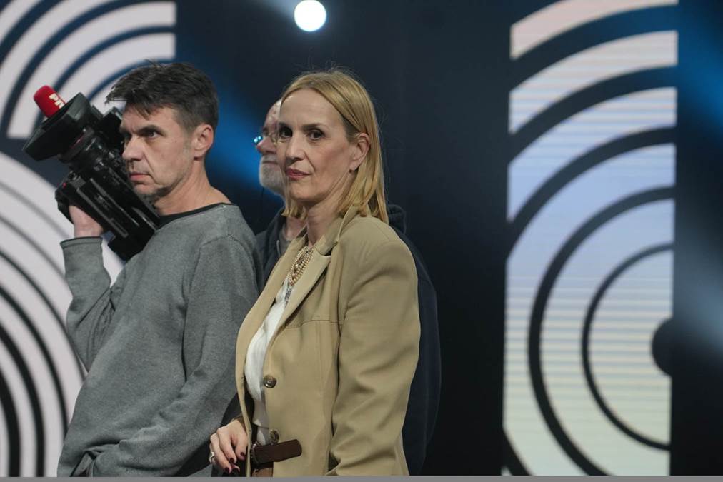 Detonacija je izbacila iz kreveta, a sina rodila pod bombama: Na njen rođendan joj poginulo 16 kolega sa RTS-a